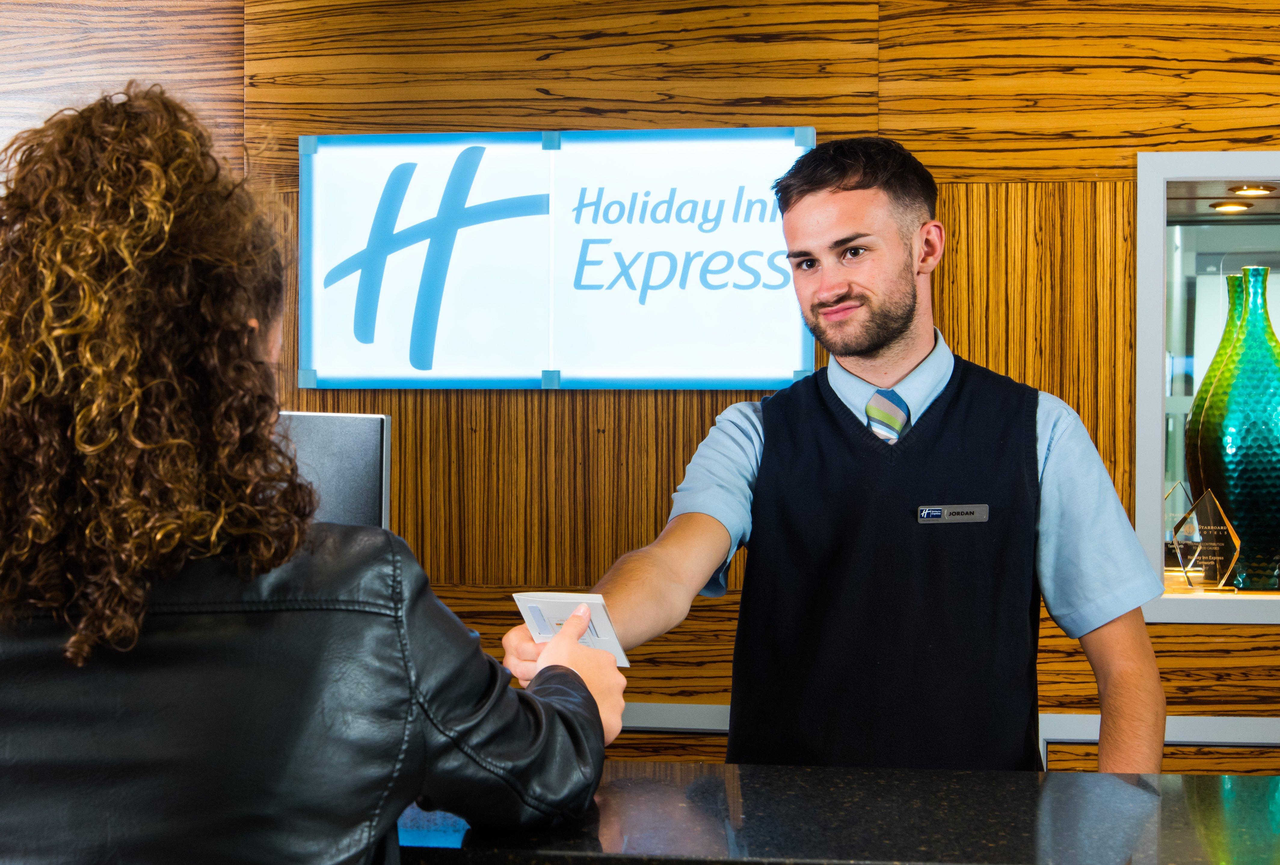 Holiday Inn Express Tamworth, An Ihg Hotel Buitenkant foto